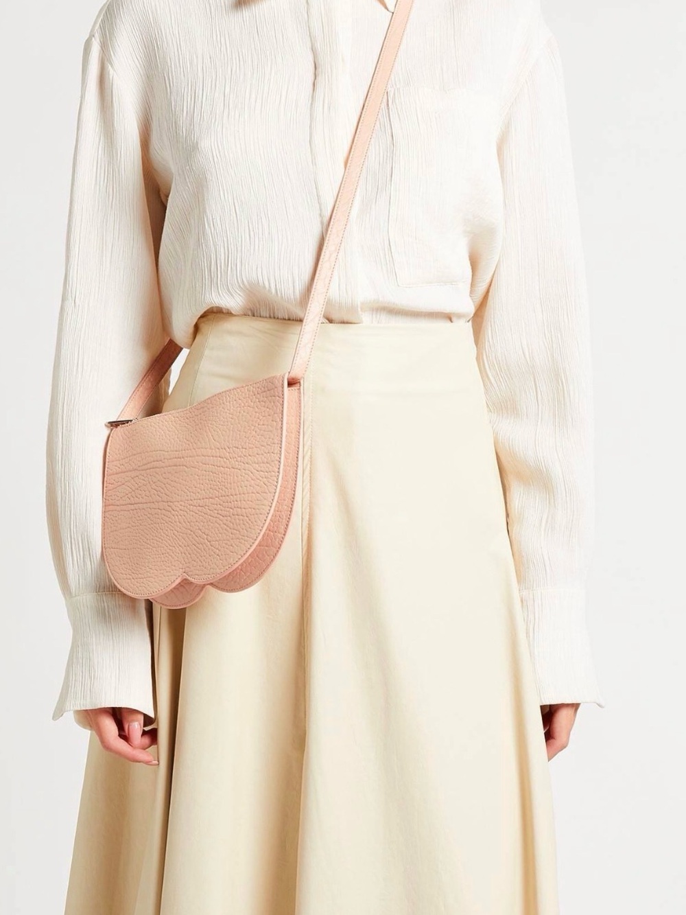 Burberry Peach Scallop-Edge Leather Crossbody Bag - Picture 3 of 3